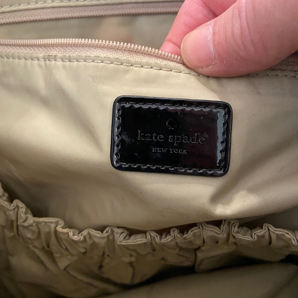 Kate spade diaper bag, crossbody, large dots - Picture 9 of 16